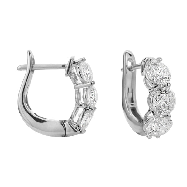 Huggie earrings with Diamonds