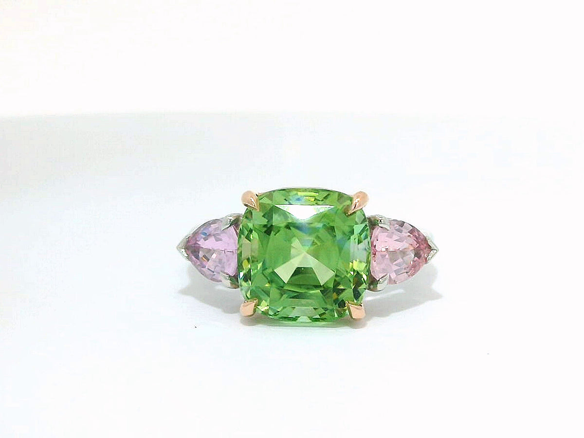 AYAME PONY limited Edition　ピンク　グリーン Ebros Whimsical Diva Green Lady Frog In Pink Swimsuit And Golden