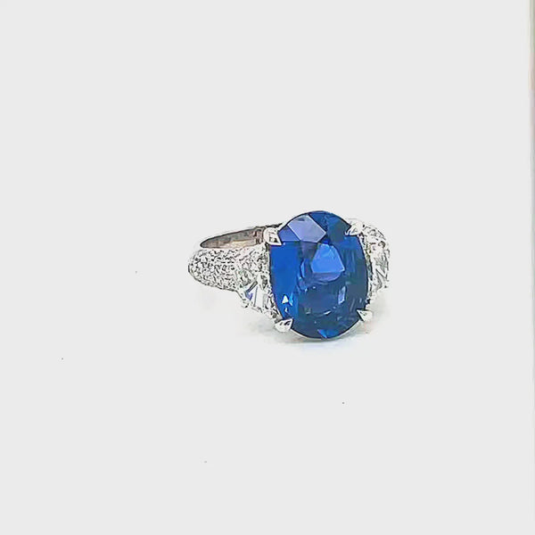 Blue Sapphire & Diamond Ring - Pre-Owned.