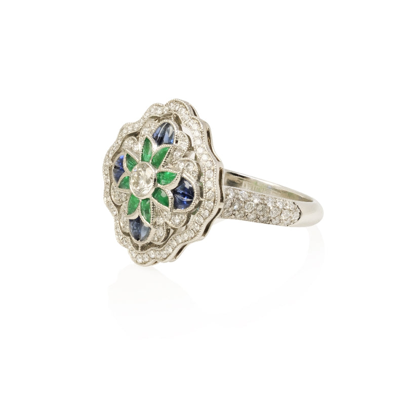 Deco-Style Clover Ring