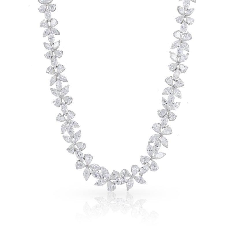 Diamond florette choker necklace, 16.5', 18k white gold, 24.32 carats of G color, VS clarity diamonds. The diamonds are pear and marquise shape. 